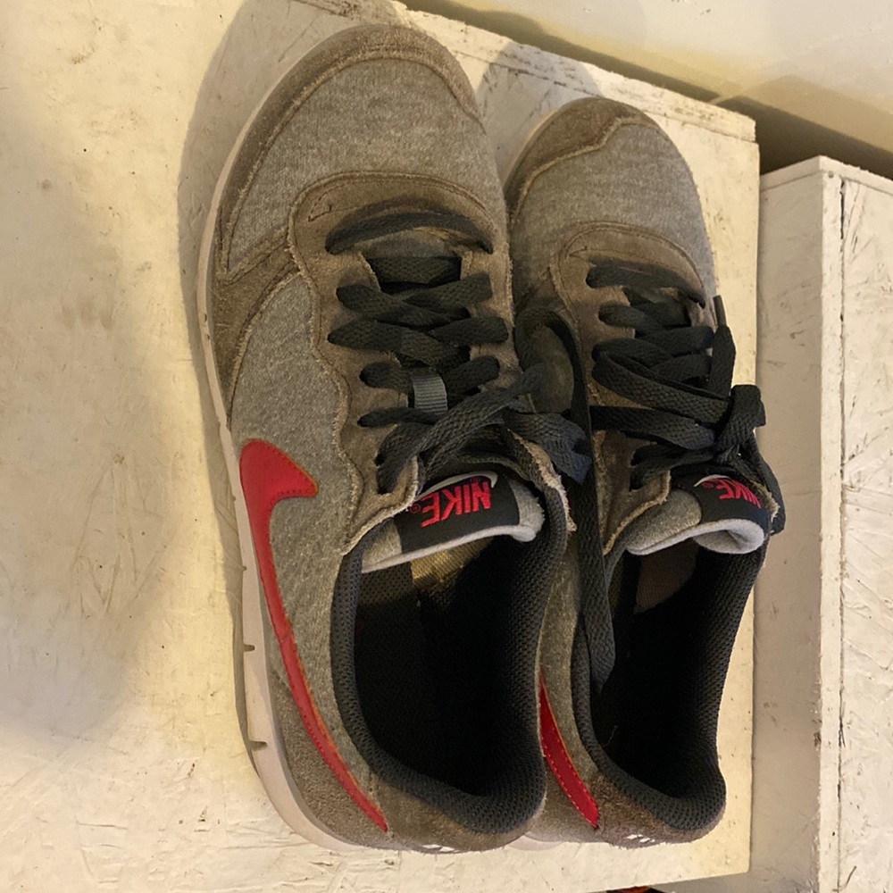 Nike sneaks